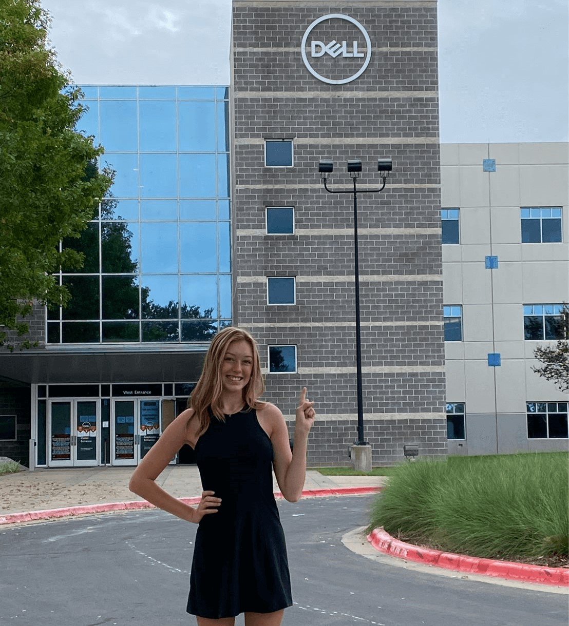 Katelyn in front of the Dell Technologies building.